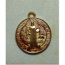 Medalla de San Benito Dorada